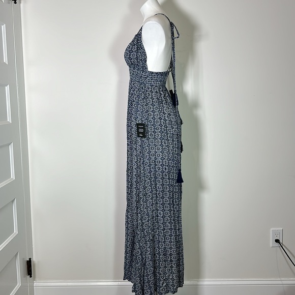 LULU’S MAXI DRESS - Picture 6 of 10